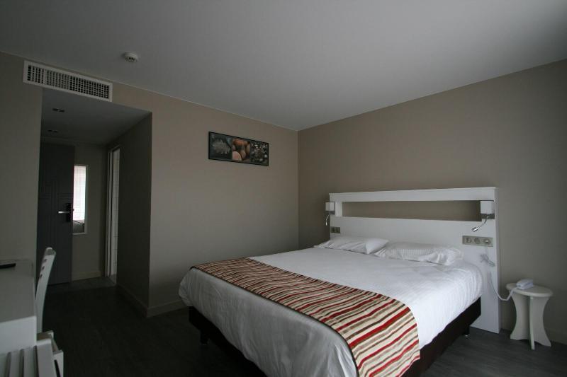 Hotel Valencia 昂代 外观 照片