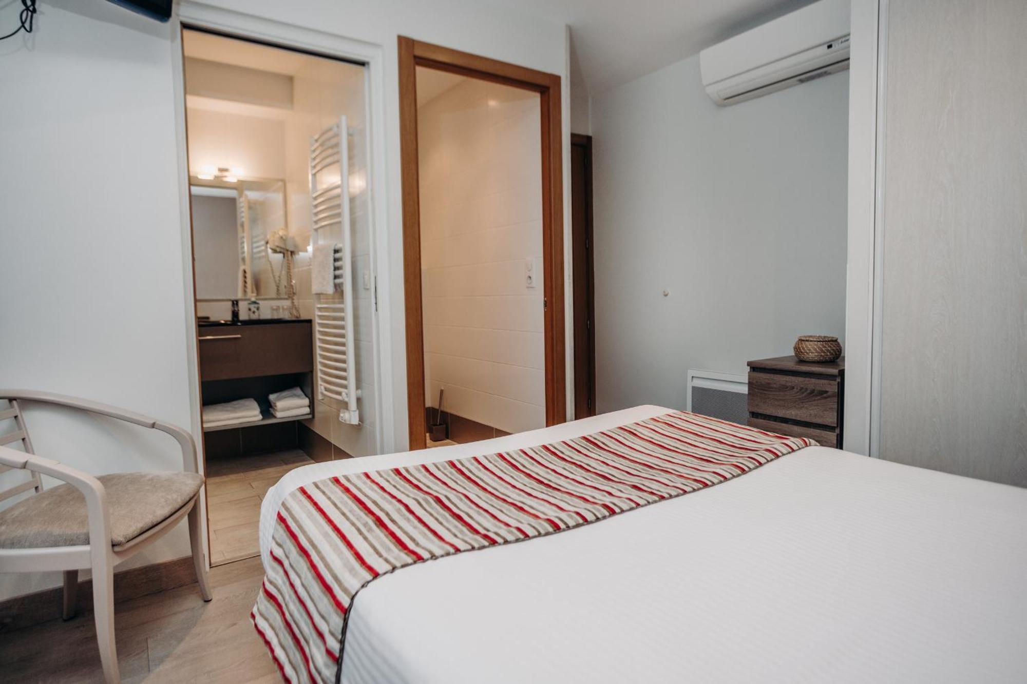 Hotel Valencia 昂代 外观 照片