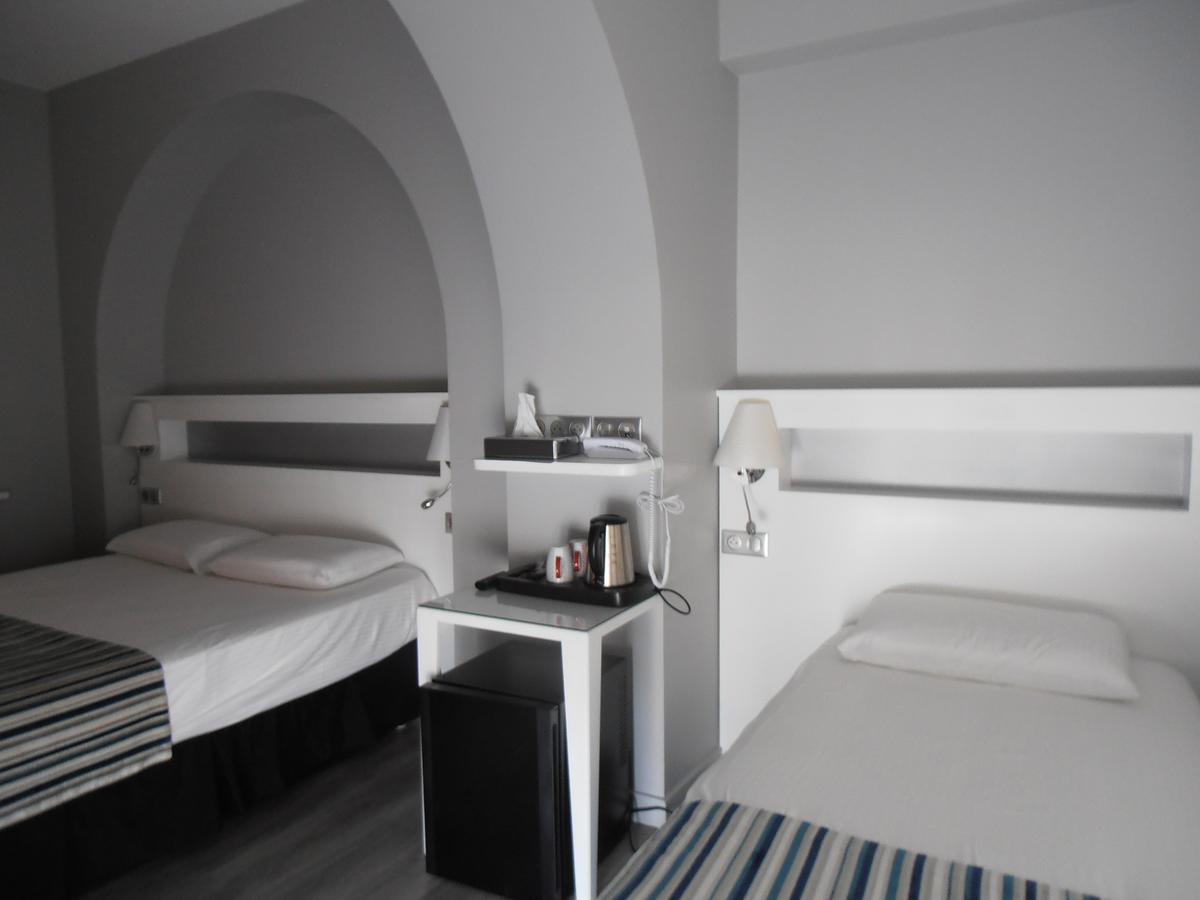 Hotel Valencia 昂代 外观 照片